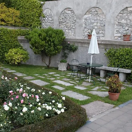 Otel La Mirabella 3*