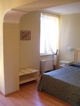 Отель La Mirabella Cadenabbia